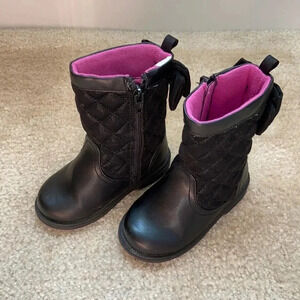 EUC Koala Kids Black Boots